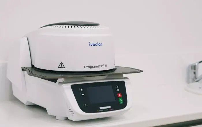 Horno cerámico Ivoclar para restauraciones
